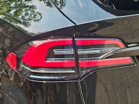 Used 2021 Tesla Model X Long Range AWD/4WD image 28