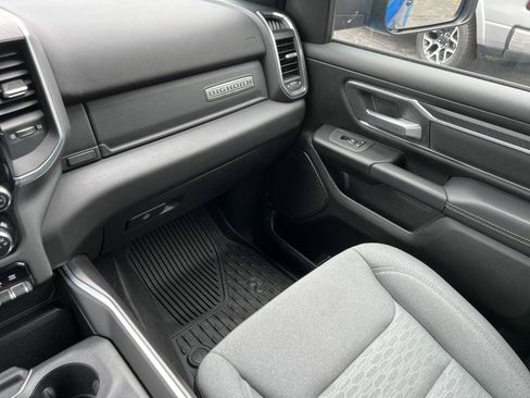 Used 2025 RAM 1500 Big Horn AWD/4WD image 32