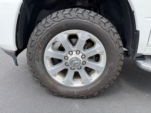 Used 2023 RAM 2500 Laramie AWD/4WD image 39