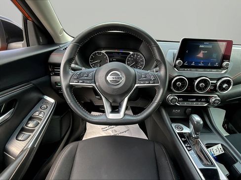 Used 2023 Nissan Sentra SR w/ Electronics Package FWD image 8