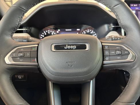 Used 2025 Jeep Compass Limited AWD/4WD image 27