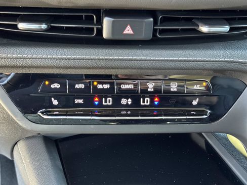 Used 2023 Buick Envision Essence w/ Sport Touring Package image 17