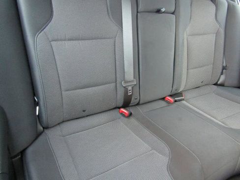 Used 2018 Ford Taurus SEL image 13