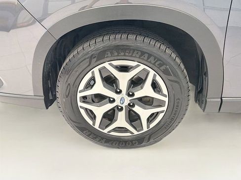 Used 2023 Subaru Forester Premium AWD/4WD image 26