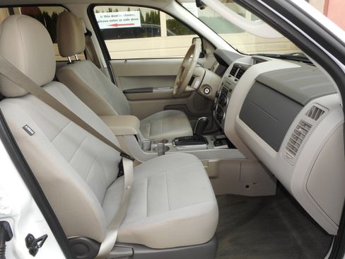 Used 2010 Ford Escape 4WD Hybrid image 27