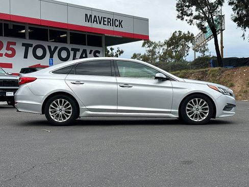 Used 2015 Hyundai Sonata Limited w/ Option Group 05 image 6