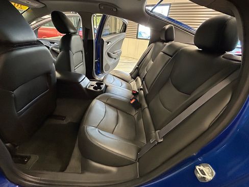 Used 2017 Chevrolet Volt LT w/ Comfort Package FWD image 48