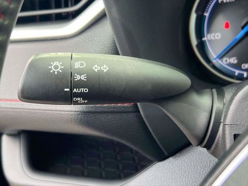 Used 2023 Toyota RAV4 SE image 21