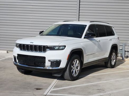 Used 2022 Jeep Grand Cherokee L Limited image 4