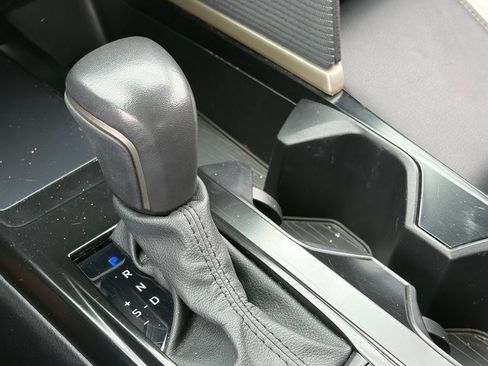 Used 2025 Toyota Camry SE FWD image 7