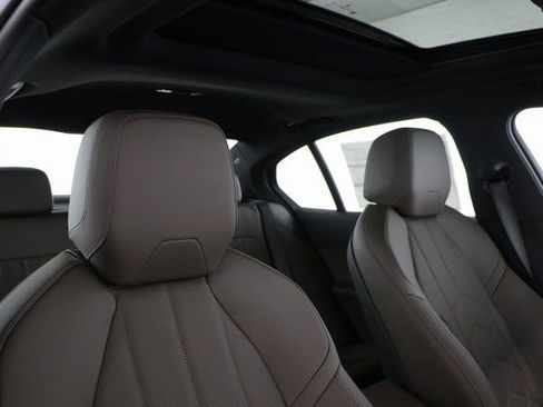 Used 2025 BMW 530i xDrive w/ Premium Package image 34