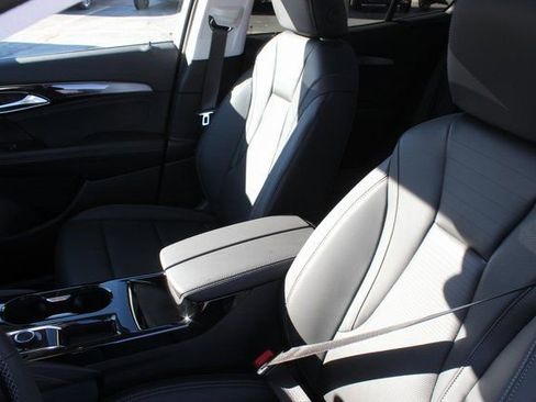 New 2025 Buick Envision Preferred AWD/4WD image 2