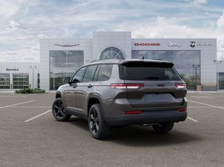 New 2025 Jeep Grand Cherokee L Limited w/ Black Appearance Package AWD/4WD video 3