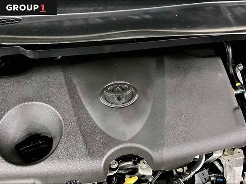 Certified 2021 Toyota Sienna LE image 32