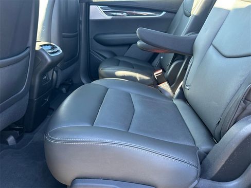 Certified 2023 Cadillac XT6 Sport w/ LPO, ONYX Package image 20