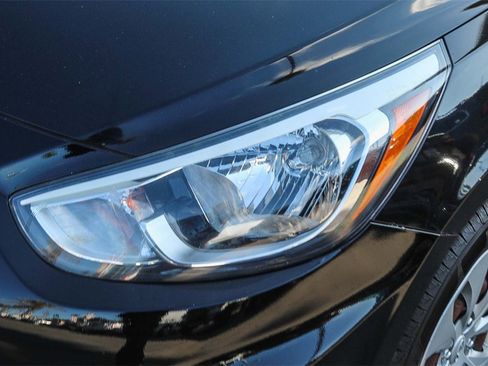 Used 2016 Hyundai Accent SE image 8