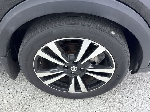 Used 2019 Nissan Kicks SR w/ SR Premium Package image 46