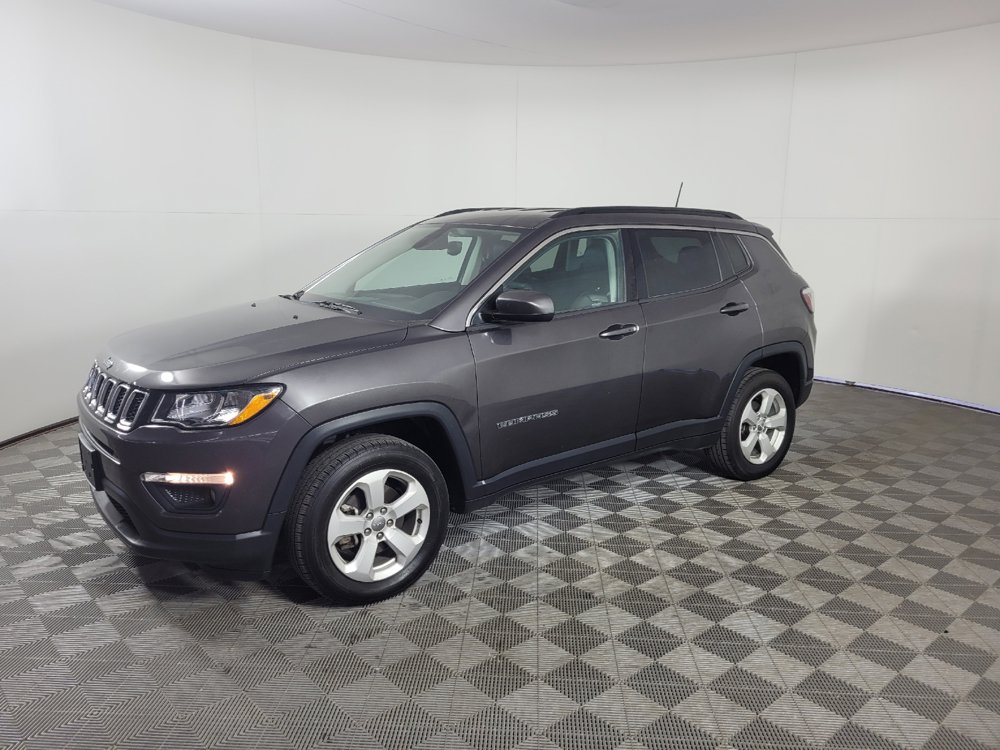 Used 2020 Jeep Compass Latitude AWD/4WD image 2