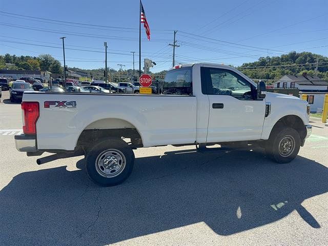 Used 2018 Ford F350 XL AWD/4WD image 3