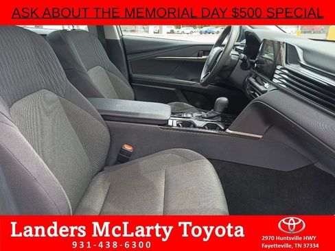 Used 2025 Toyota Camry LE FWD image 29