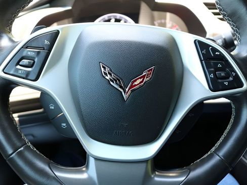 Used 2019 Chevrolet Corvette Stingray Coupe w/ Carbon Flash Badge Package RWD image 18
