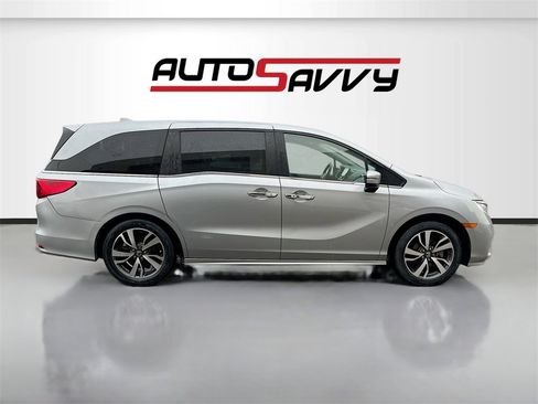 Used 2024 Honda Odyssey Touring image 8