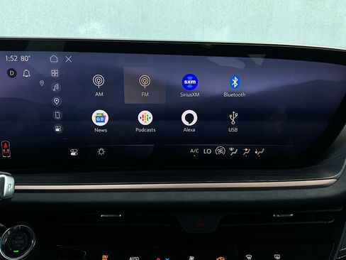 Used 2024 Buick Envision Sport Touring image 34