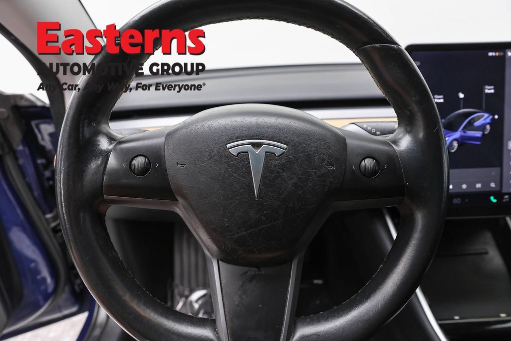 Used 2018 Tesla Model 3 Long Range RWD image 10