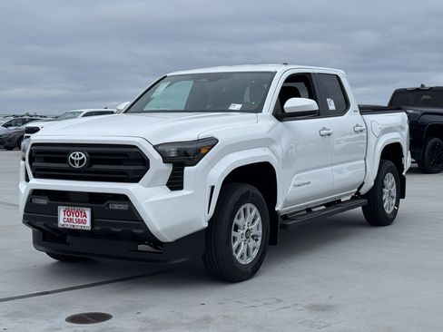 New 2026 Toyota Tacoma SR5 AWD/4WD image 11