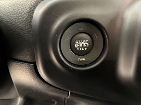 Used 2021 Jeep Wrangler Unlimited Sport image 24