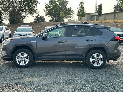Certified 2021 Toyota RAV4 XLE w/ Convenience Package AWD/4WD image 7