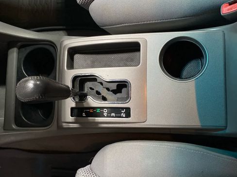 Used 2010 Toyota Tacoma 4x4 Double Cab image 18