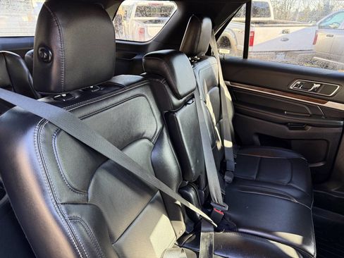 Used 2019 Ford Explorer Limited w/ Class III Trailer Tow Package image 19