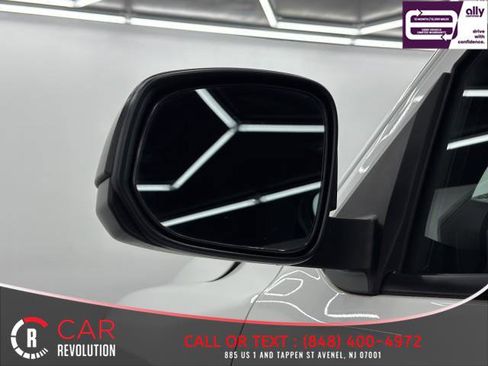 Used 2024 Toyota Tacoma SR image 48