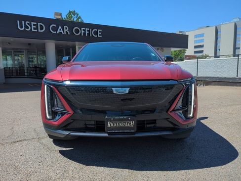 Certified 2024 Cadillac Lyriq Sport w/ LPO, Floor Liner Package AWD/4WD image 2