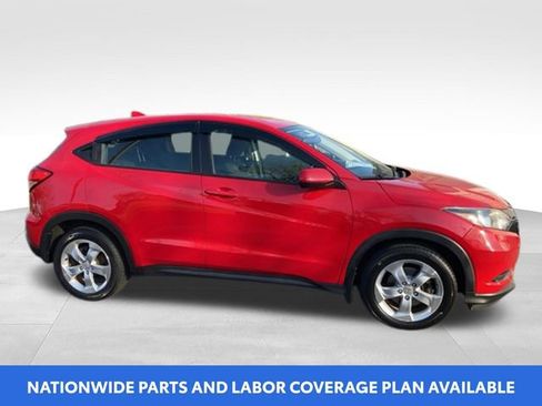 Used 2016 Honda HR-V LX image 2