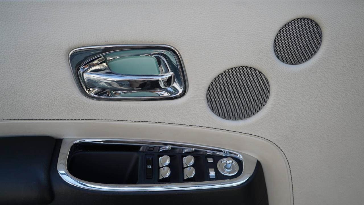 Used 2011 Rolls-Royce Ghost RWD image 55