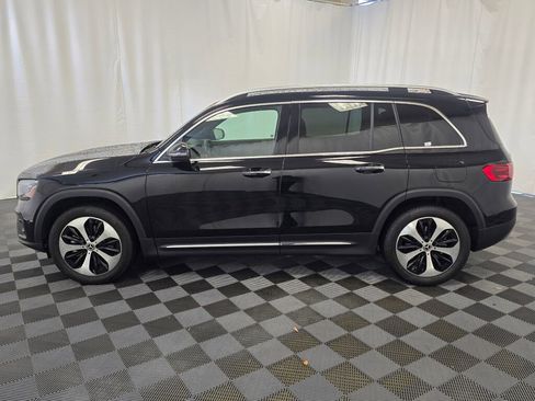 Used 2025 Mercedes-Benz GLB 250 4MATIC image 3