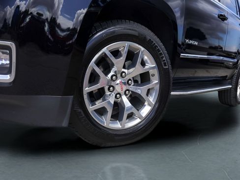 Used 2018 GMC Yukon SLT w/ HD Trailering Package RWD image 4