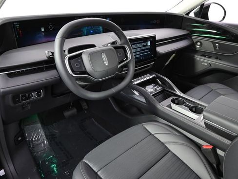 New 2026 Lincoln Nautilus Reserve w/ Jet Appearance Package image 10