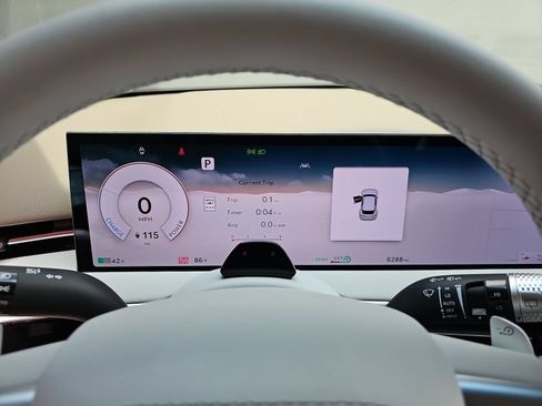 Certified 2026 Genesis Electrified GV70 AWD/4WD image 22