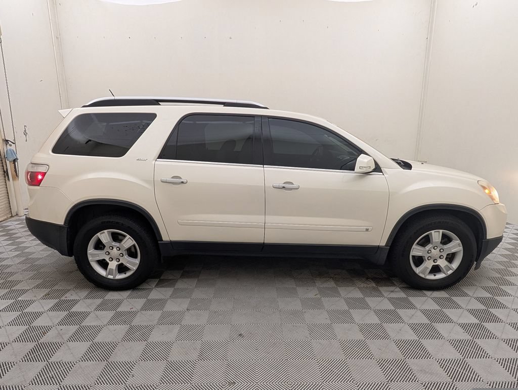 Used 2009 GMC Acadia SLT w/ Visibility Package AWD/4WD image 2