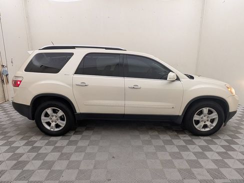 Used 2009 GMC Acadia SLT w/ Visibility Package AWD/4WD image 2