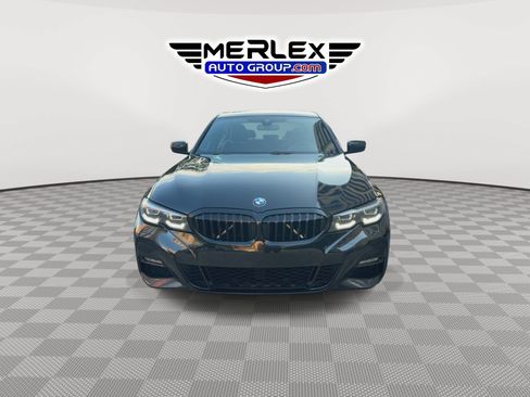 Used 2022 BMW 330i xDrive Sedan w/ M Sport Package AWD/4WD image 3