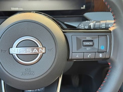 Used 2025 Nissan Kicks SR FWD image 20