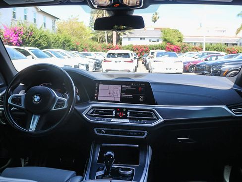 Used 2023 BMW X5 xDrive40i w/ M Sport Package image 12