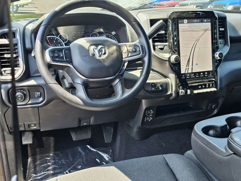 New 2025 RAM 2500 Tradesman AWD/4WD image 34