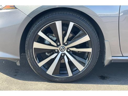 Used 2021 Nissan Altima 2.5 SR FWD image 42