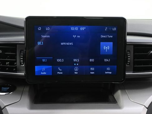 Used 2023 Ford Explorer XLT w/ Equipment Group 202A AWD/4WD image 28