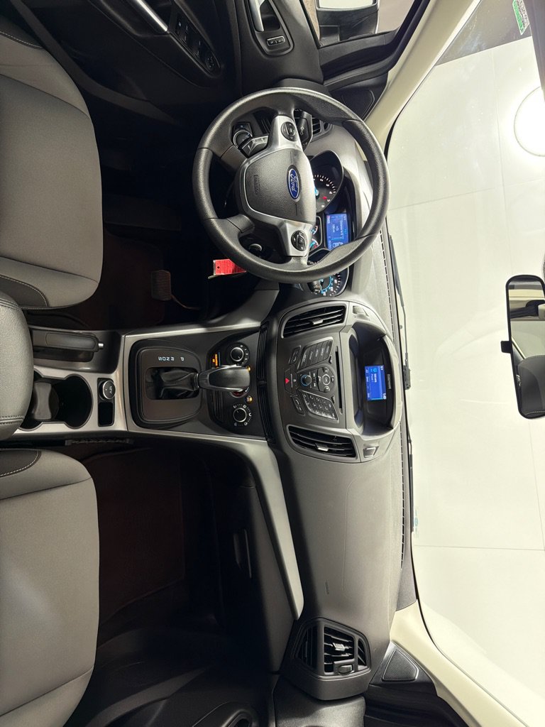 Used 2015 Ford Escape SE AWD/4WD image 25